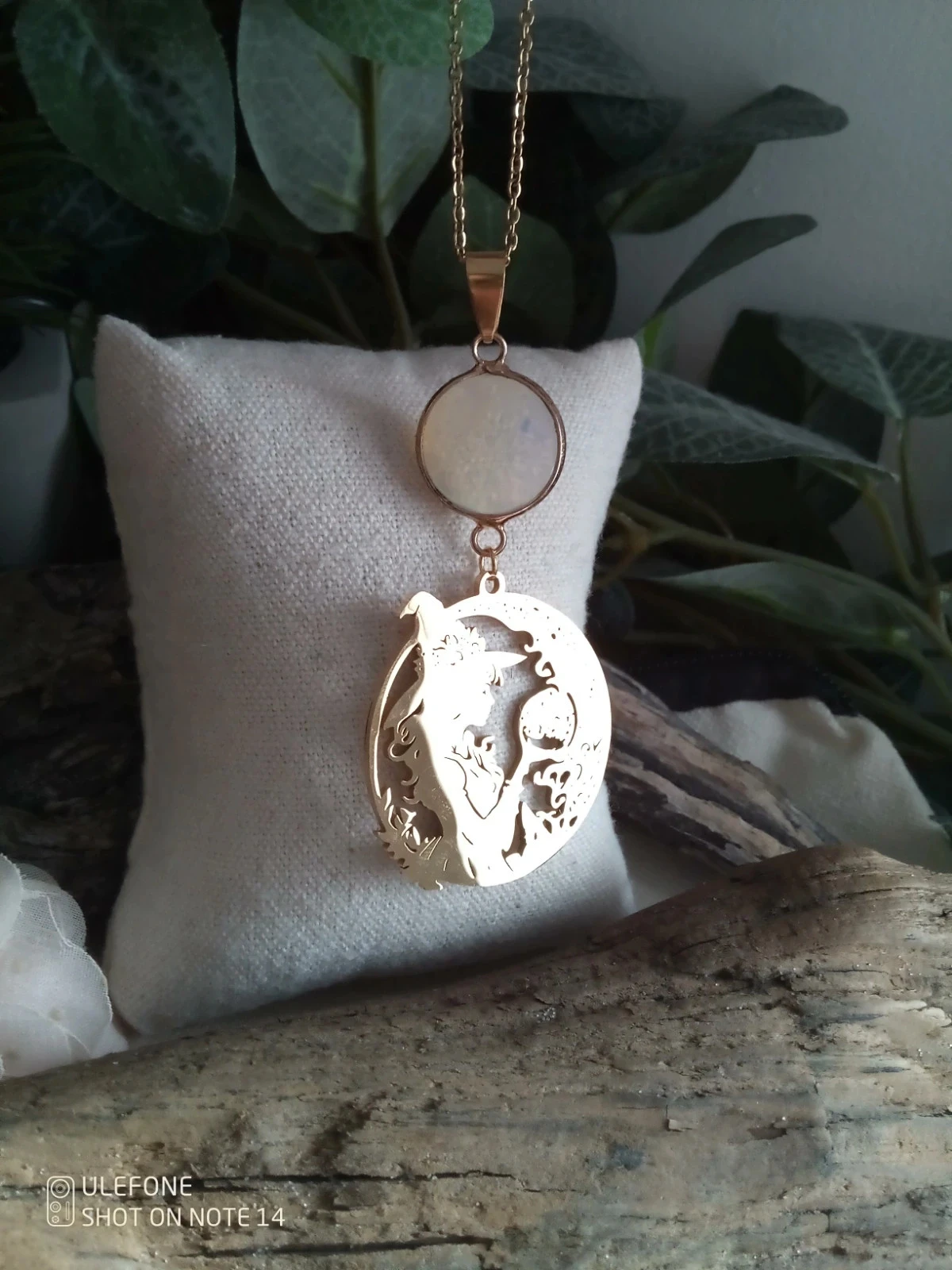 Bohemien gouden heksenmaan collier en opaal hanger – photo 2